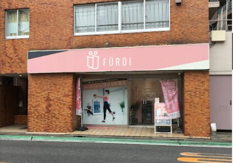 ファディー千歳烏山店の外観画像